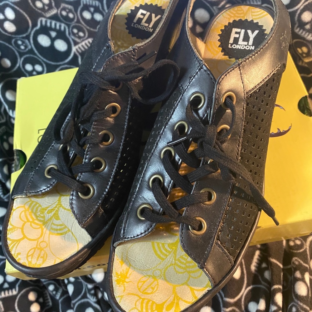 Fly London Black Wedges - Picture 12 of 14
